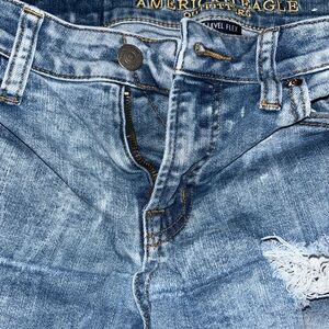 American Eagle Outfitters men’s ripped skinny jeans